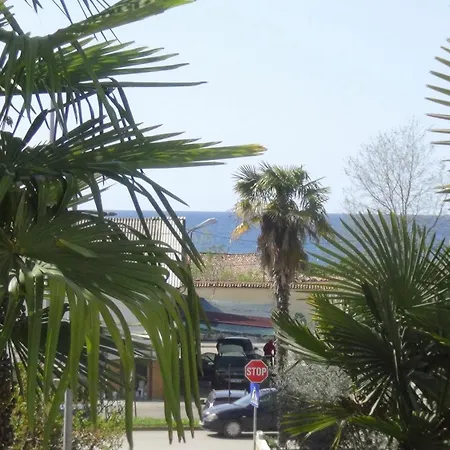 Apartamento Maja - 170m Od Plaze *